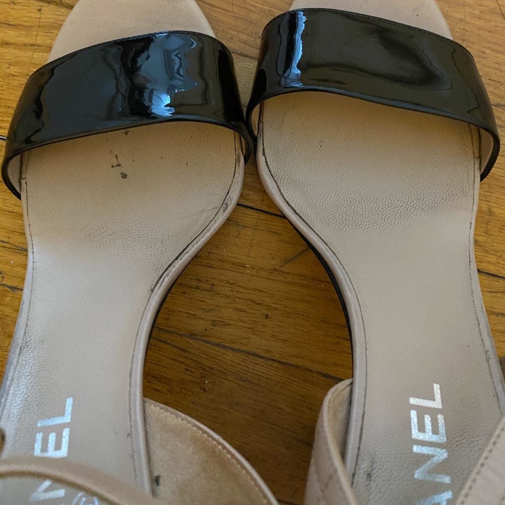 Chanel Two-Tone Beige and Black Block Heel Sandals - Picture 8 of 8
